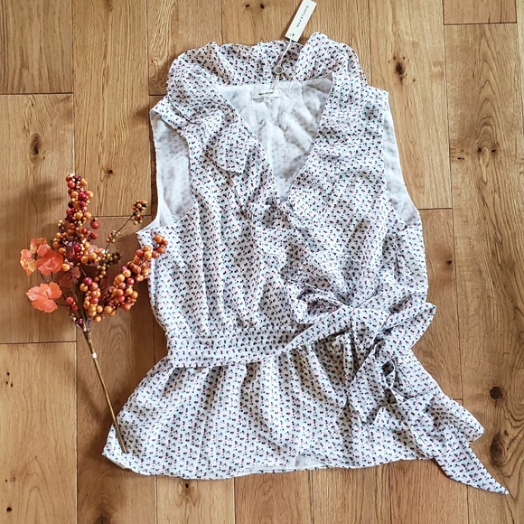 Max Studio Tops - NWT Max Studio Blouse